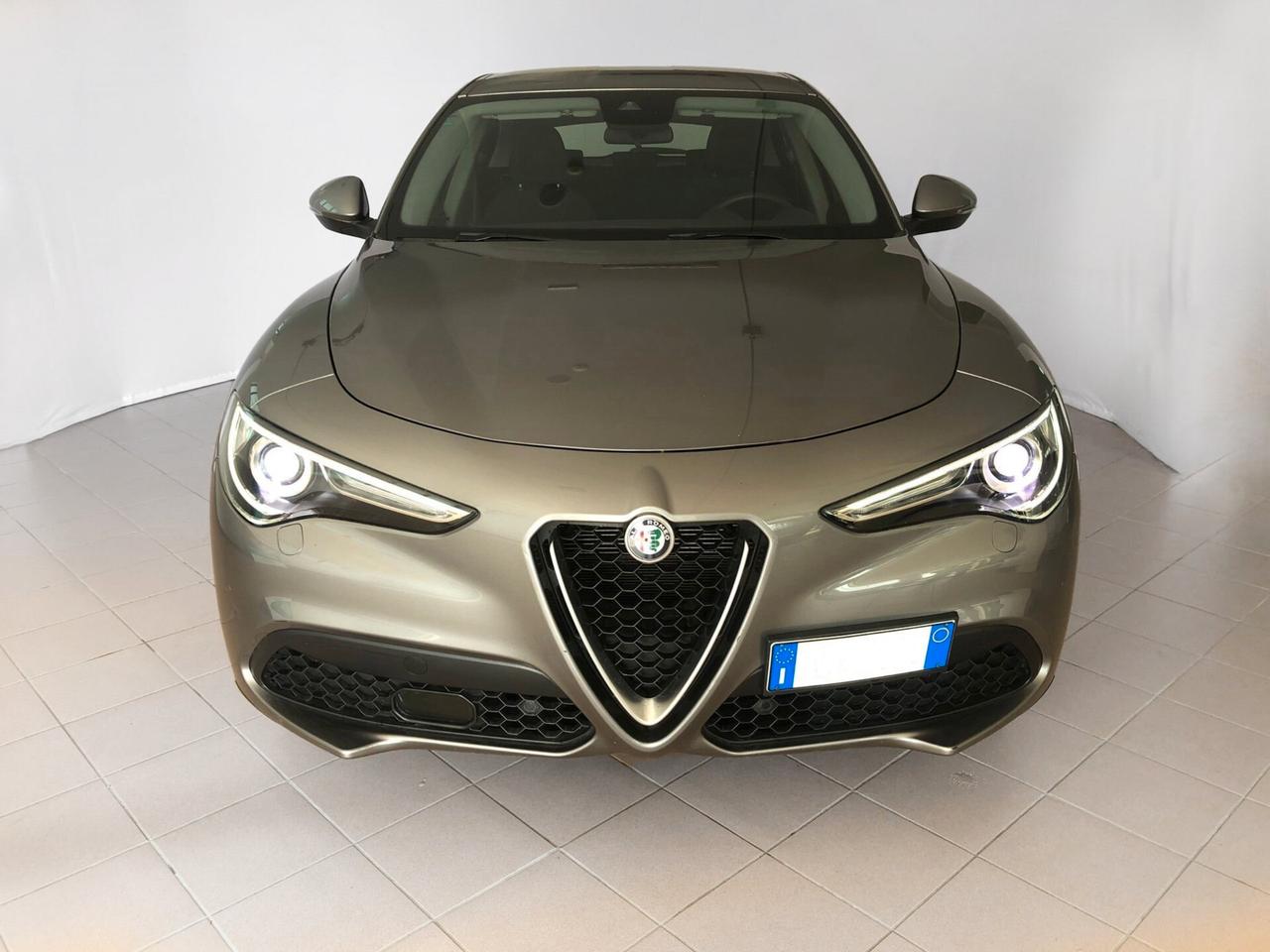 Alfa Romeo Stelvio 2.2 Turbodiesel 160 CV AT8 RWD Business