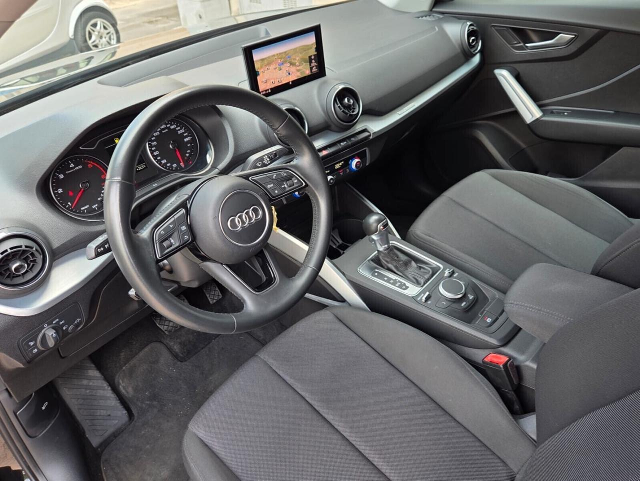 Audi Q2 35 TDI S tronic Business