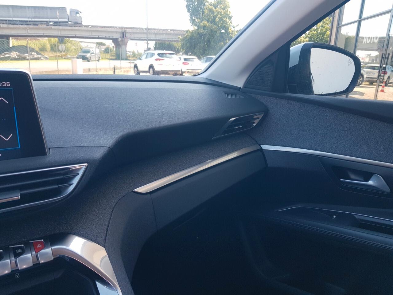 Peugeot 3008 BlueHDi 120 S&S EAT6 Allure
