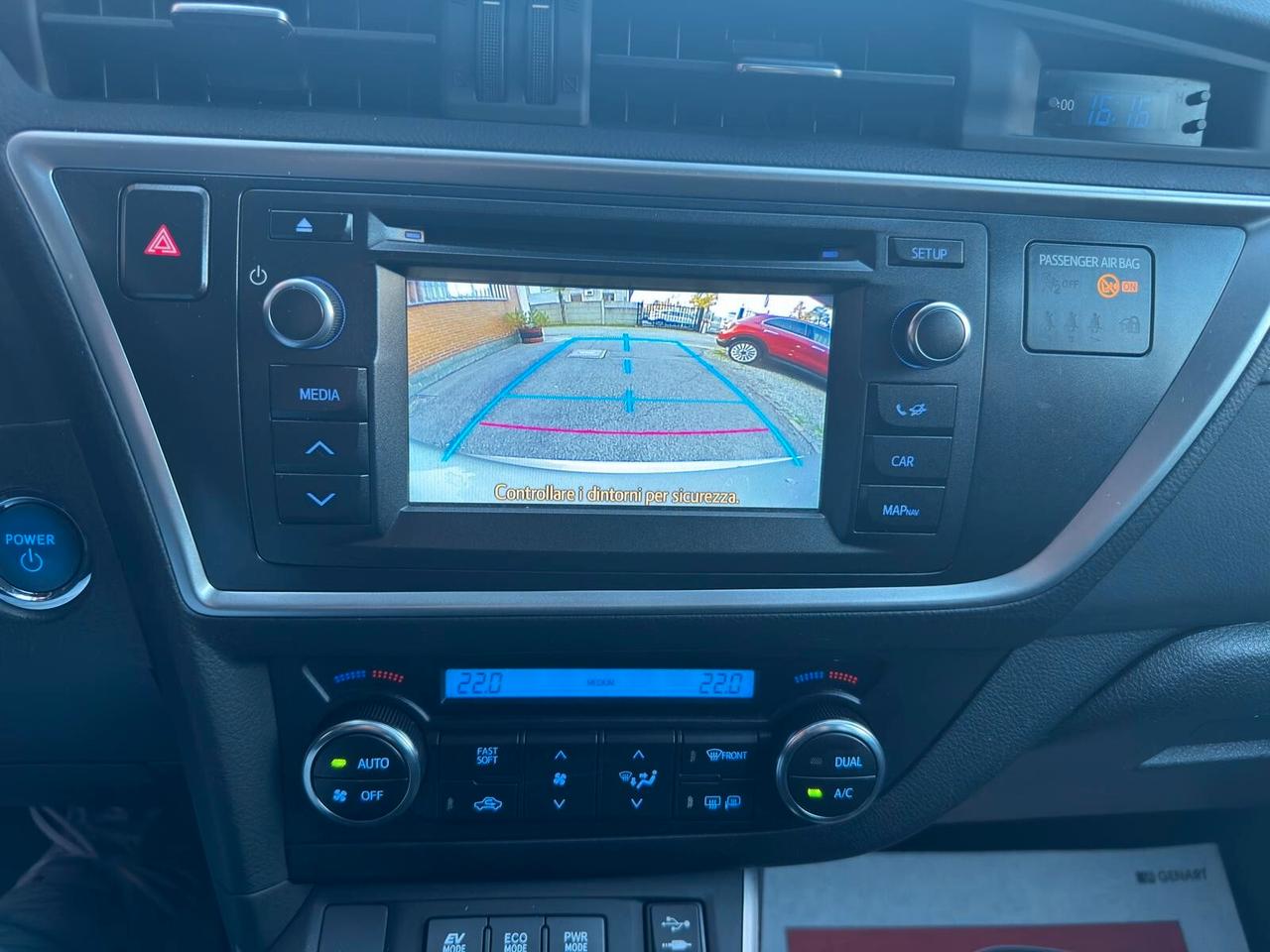 Toyota Auris 1.8 Hybrid Lounge