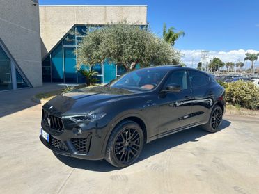 Maserati Levante GT Anticipo €13.000 pagamento personalizzato
