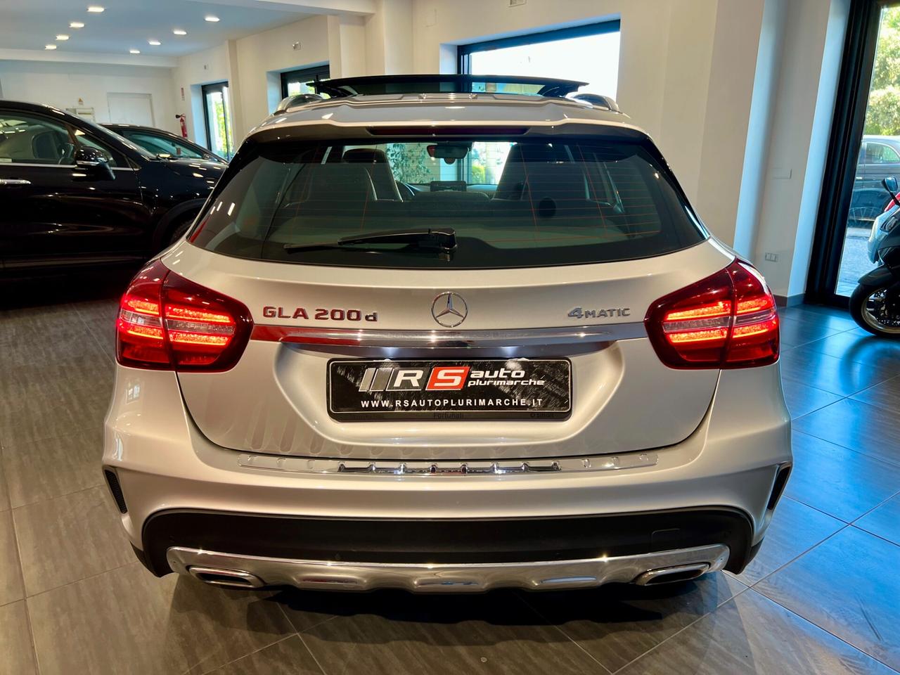 Mercedes-benz GLA 200d Auto 4Matic Premium TETTO