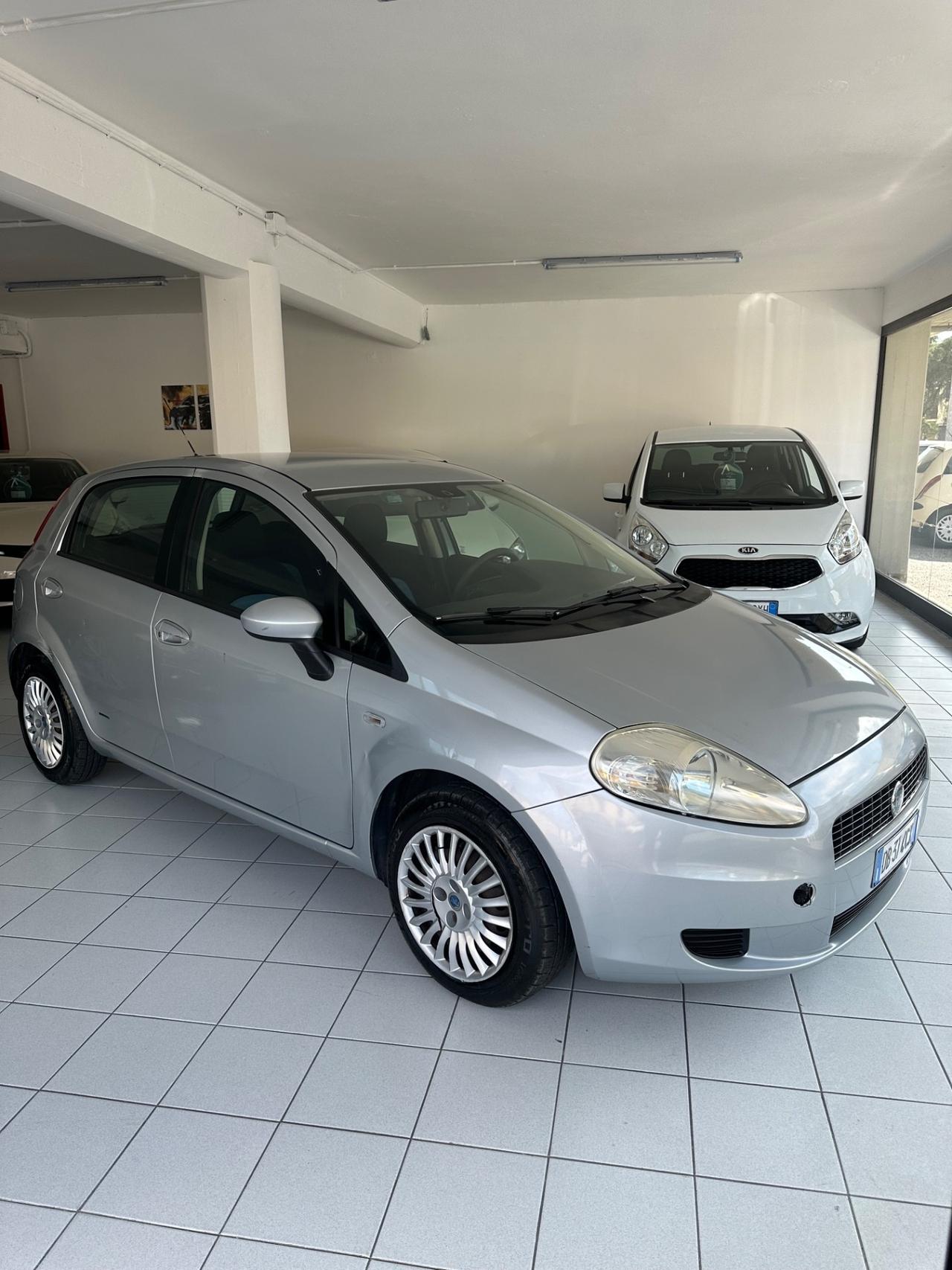 Fiat Grande Punto Grande Punto 1.3 MJT 75 CV 5 porte Active