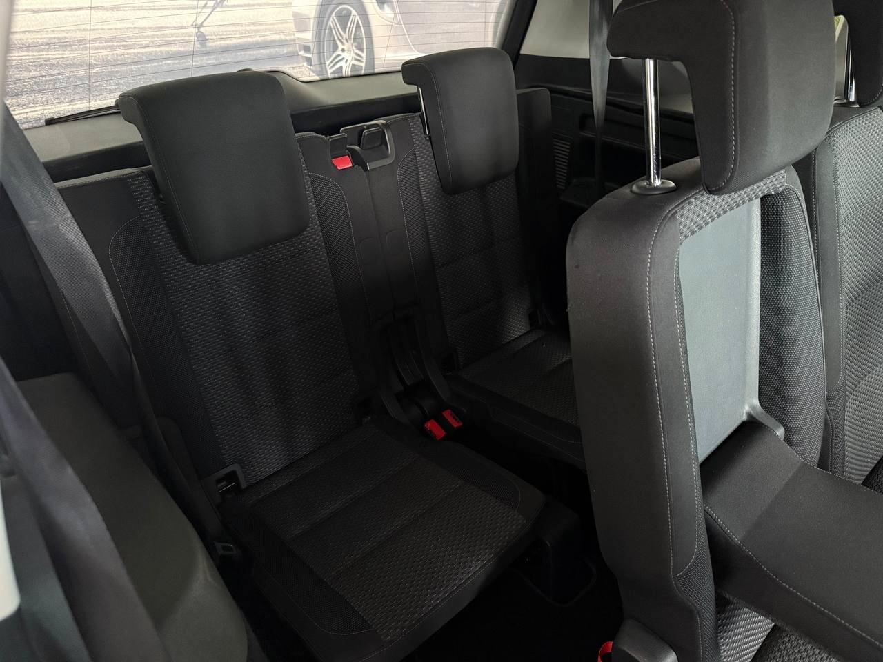 Volkswagen Touran 1.6 TDI 115 CV SCR DSG Business 7 POSTI