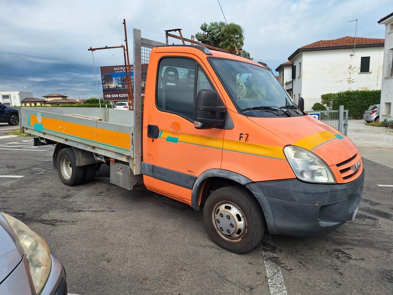 Iveco Daily 35c15 3.0 diesel Cassone fisso Patente B