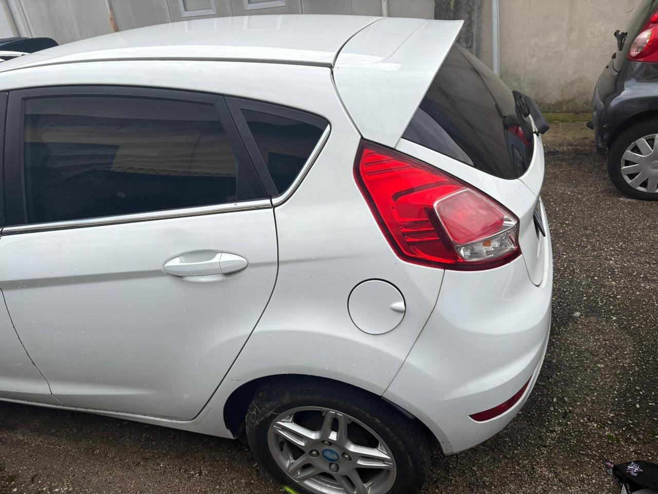Ford Fiesta 1.4 5 porte Bz.- GPL