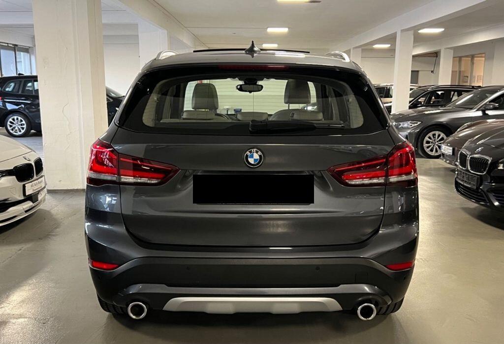 BMW X1 1.8 D VARI COLORI ACCESSORI AZIENDALI