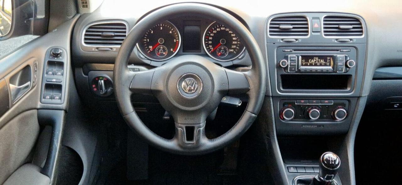 Volkswagen Golf 1.6 TDI 105Cv (Adatta ai Neopatentati)