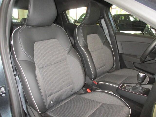 Renault Clio TCe 90 CV 5 porte Intens