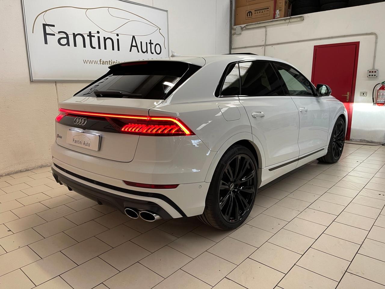 Audi Q8 SQ8 4.0 TFSI 507cv quattro Tiptronic-LEGGI SOTTO