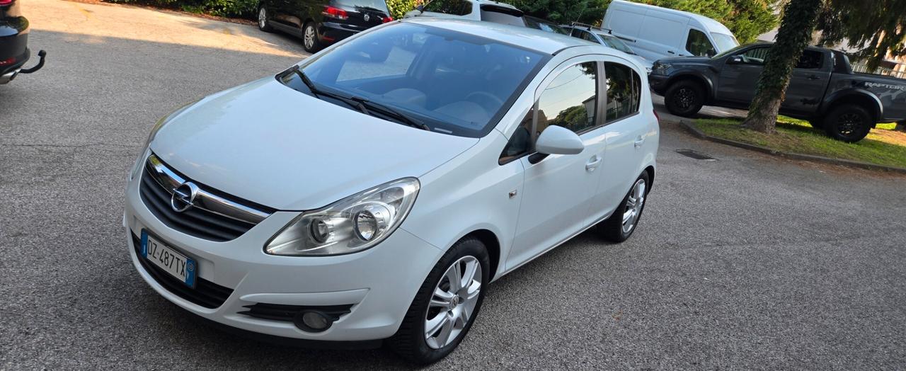 Opel Corsa 1.3 CDTI 75CV ecoFLEX 5 porte Cosmo