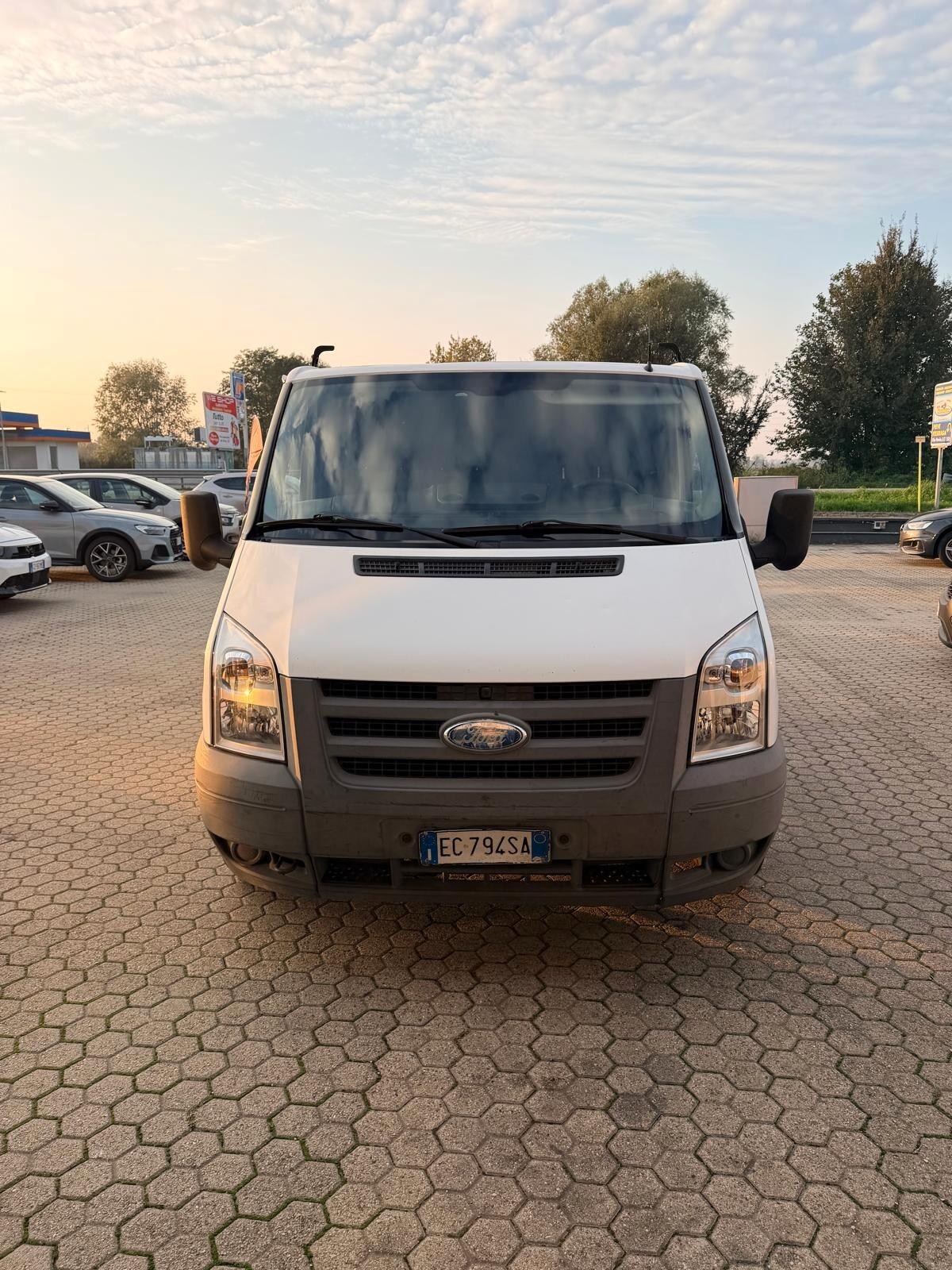 Ford TRANSIT FURGONATO