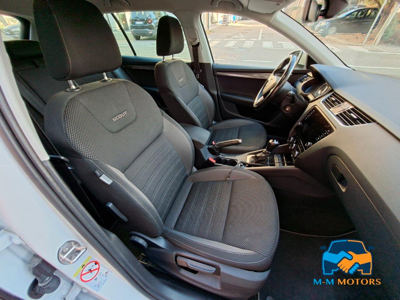 Skoda Octavia Wagon 2.0 tdi Scout 4x4 dsg 7 mt.