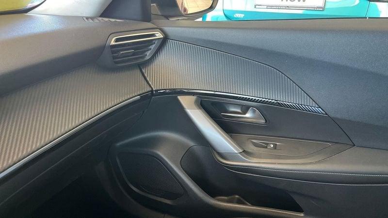 Peugeot 2008 II 2020 1.2 PureTech 130cv Allure S&S