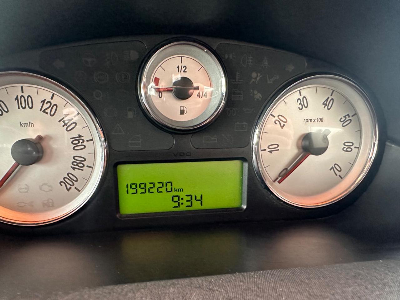 Lancia Ypsilon 1.3 MJT 75 CV Unyca