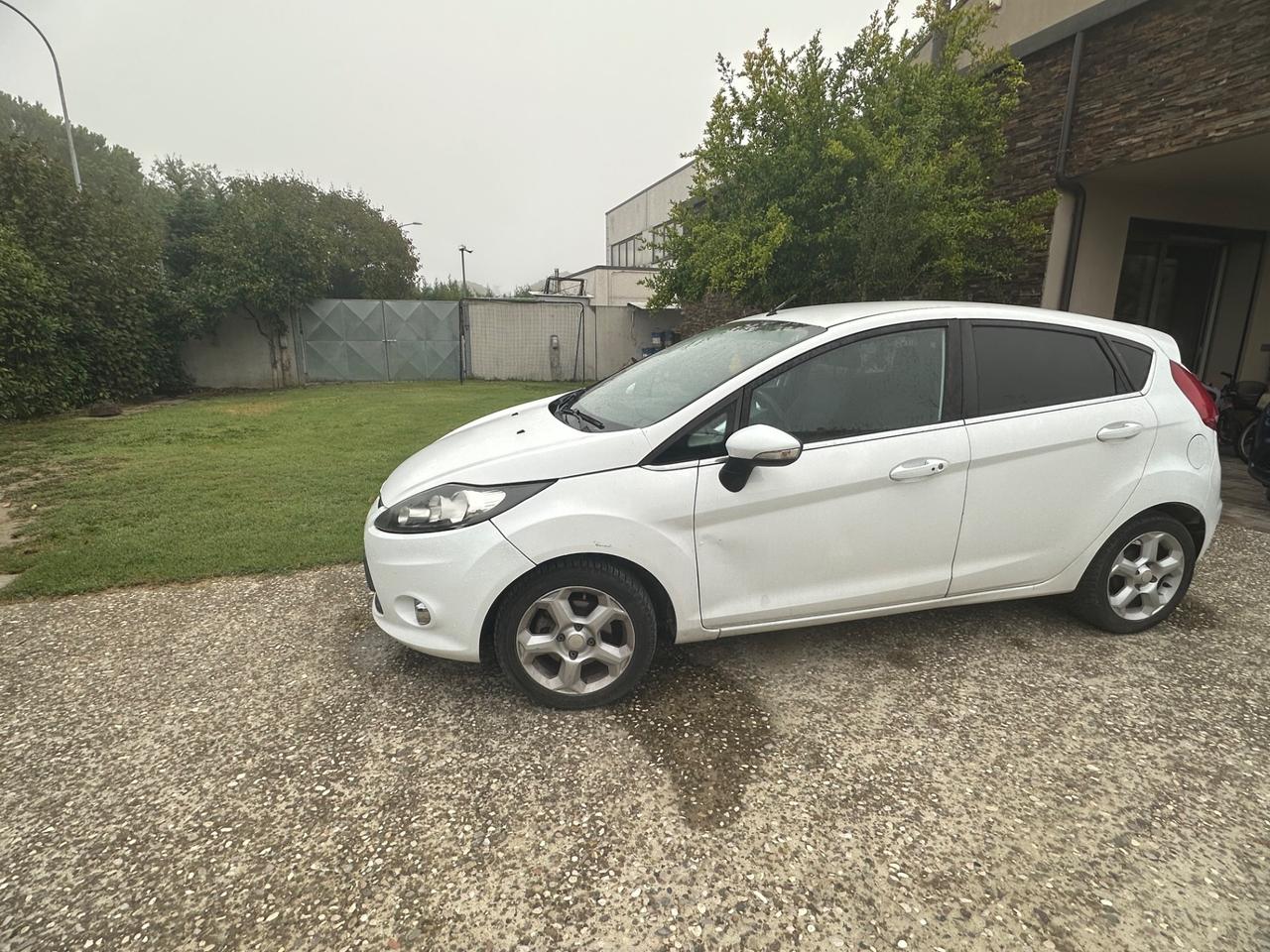 Ford Fiesta 1.4 3 porte Bz.- GPL Titanium