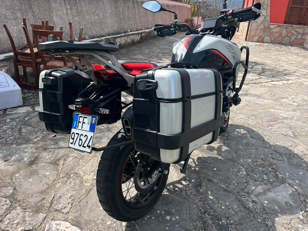 Benelli TRK 702 x PARI AL NUOVO