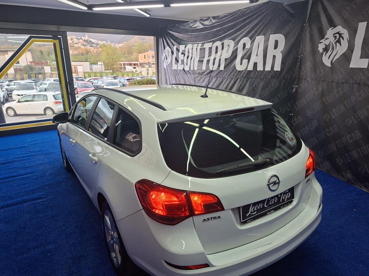 Opel Astra 1.7 CDTI 110CV Sports Tourer Cosmo