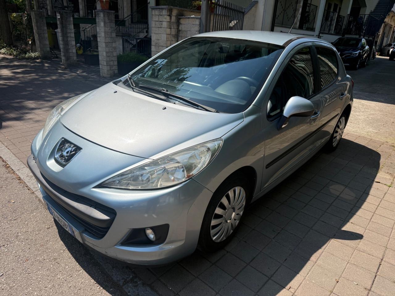 Peugeot 207 1.4 8V 75CV 5p. Energie Sport ECO GPL