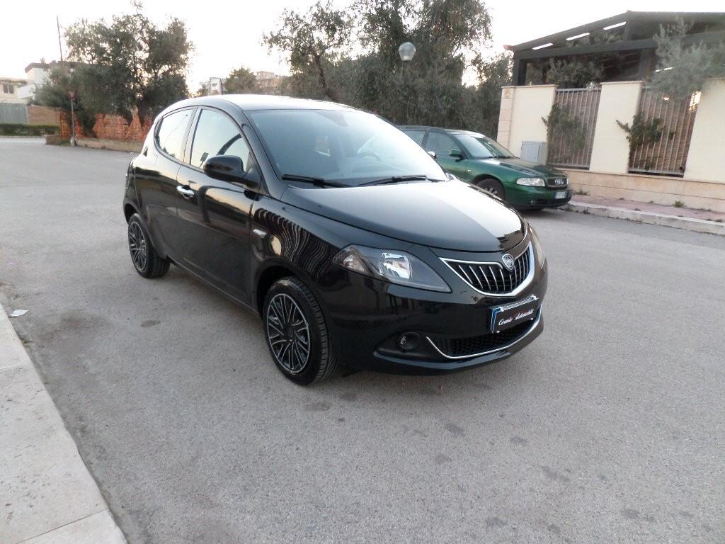 LANCIA YPSILON 1.0 FIREFLY S&S HYBRID GOLD - CarPlay-Park-Led