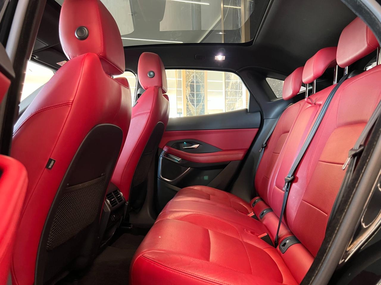 Jaguar E-Pace 2.0D 240 CV AWD aut. R-Dynamic HSE