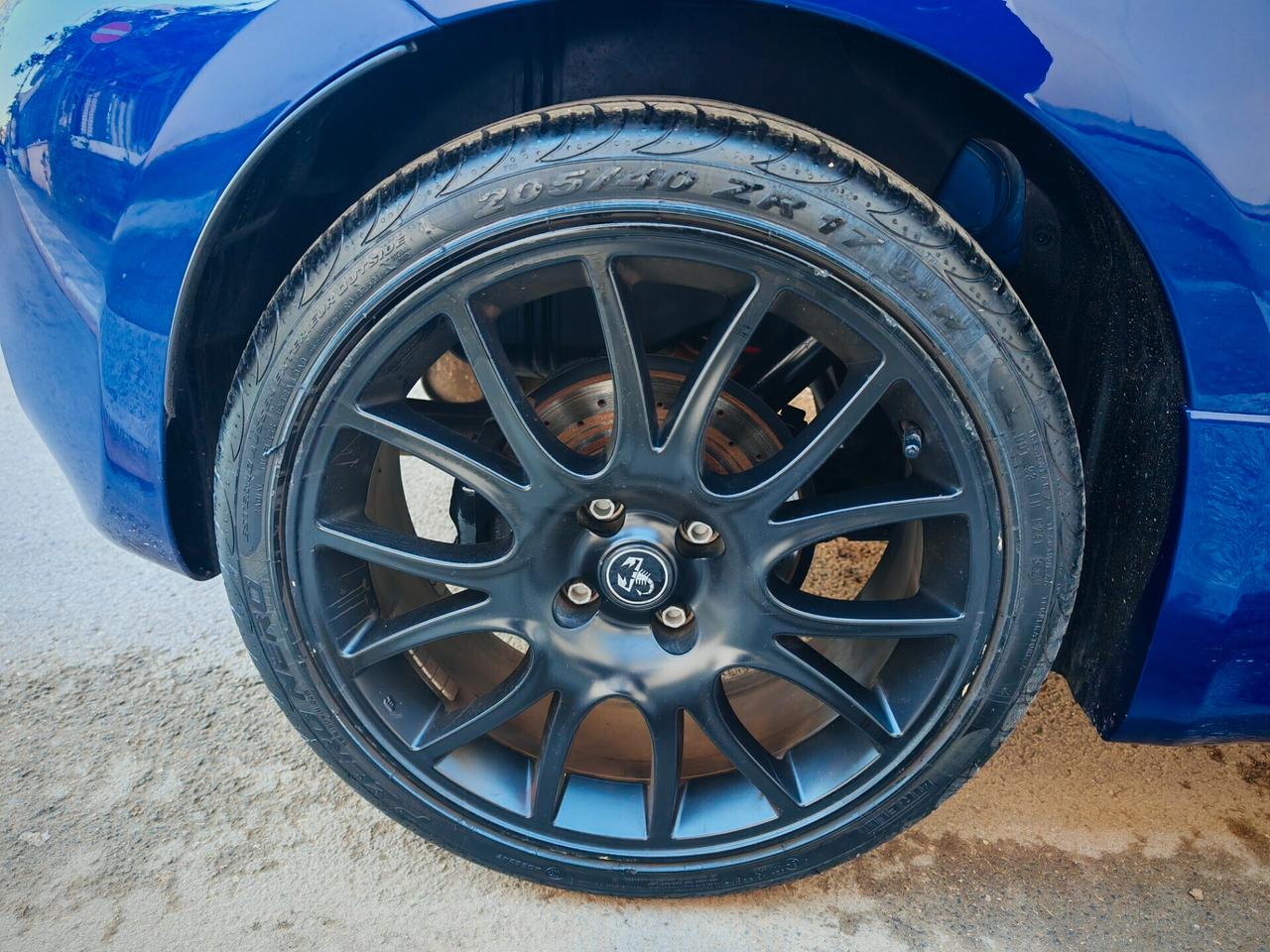 Abarth 595 1.4 Turbo T-Jet 165 CV Monster Energy Yamaha