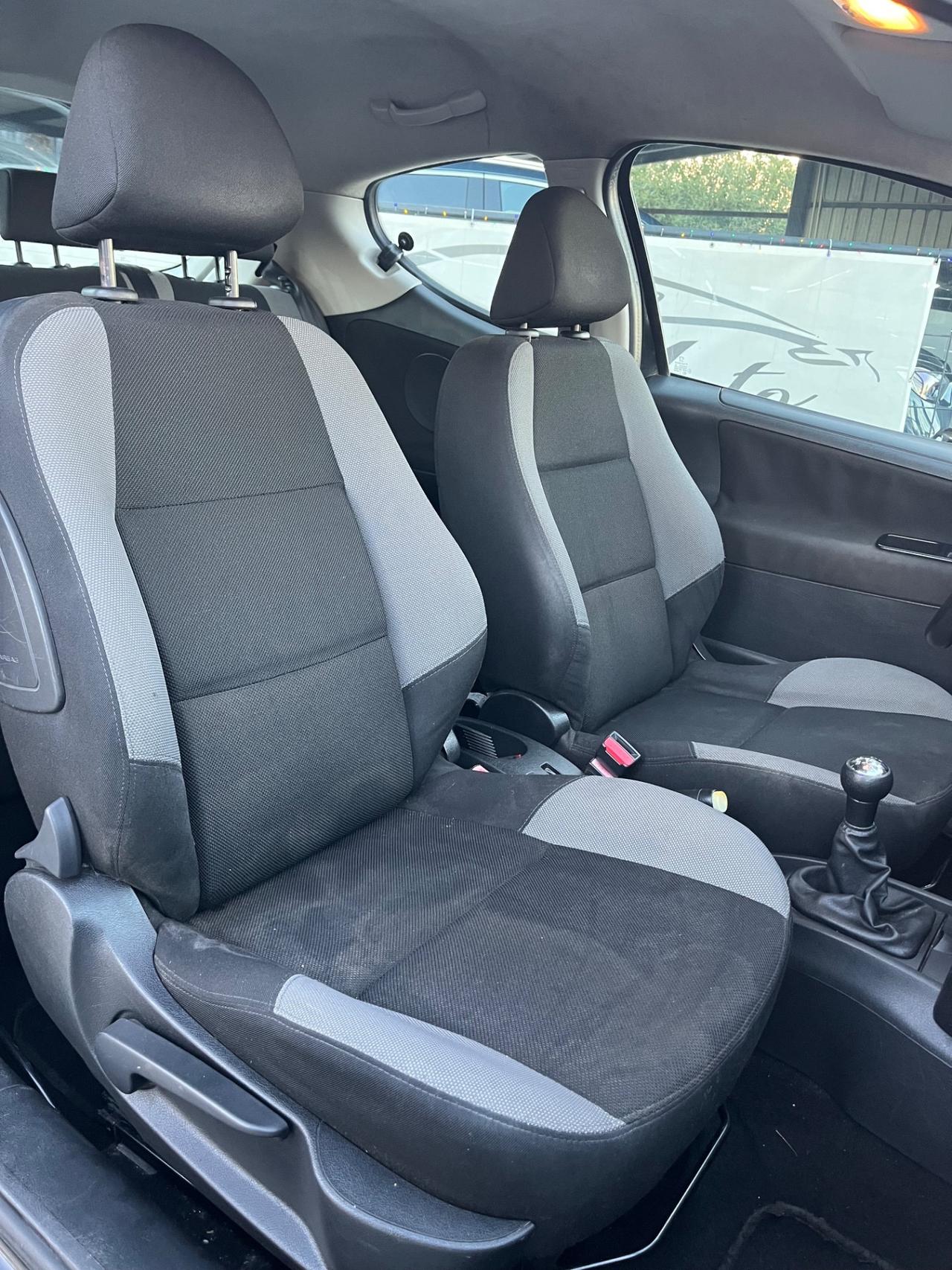 Peugeot 207 1.4 8V 75CV 3p. X Line