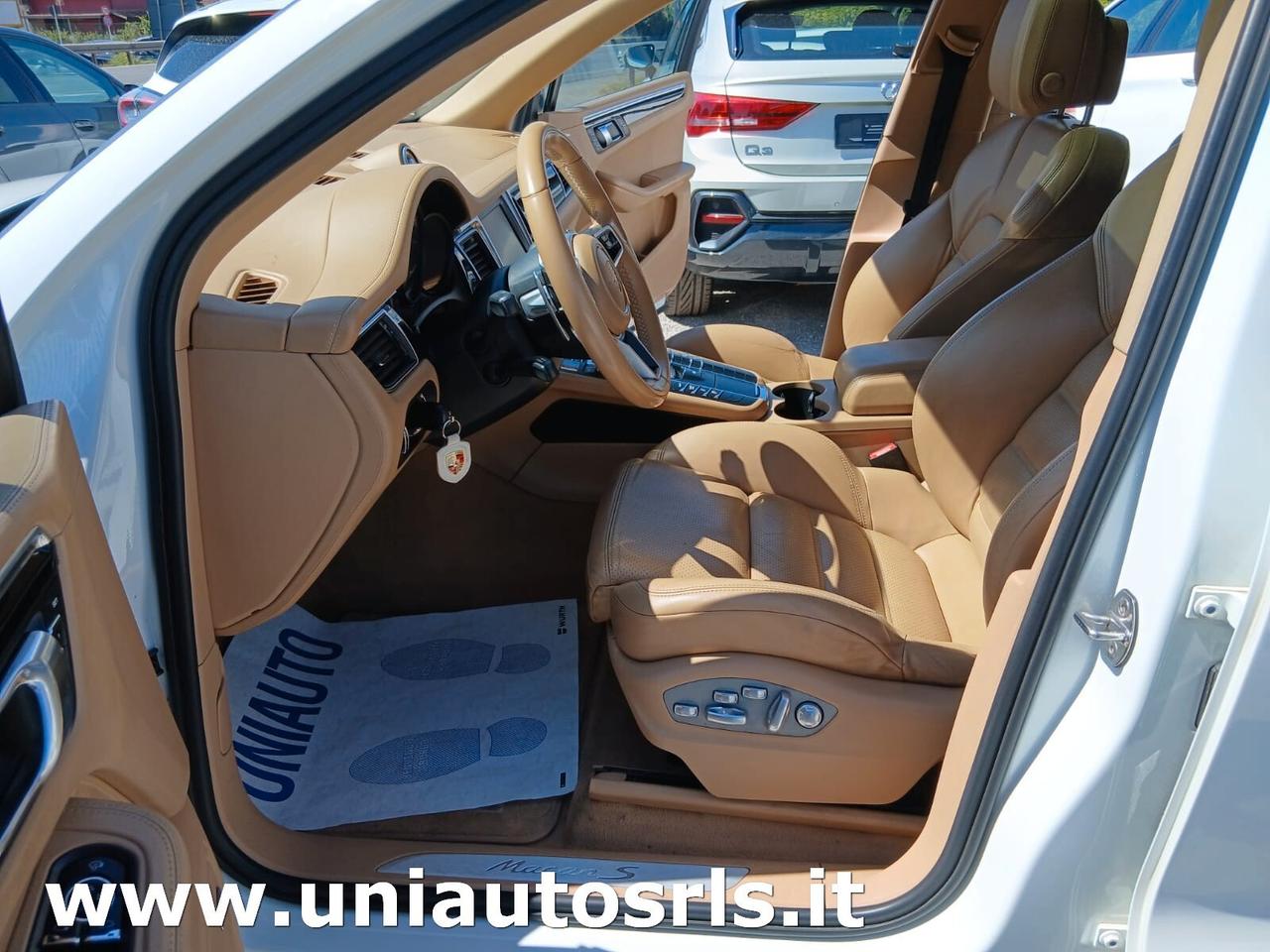Porsche Macan S