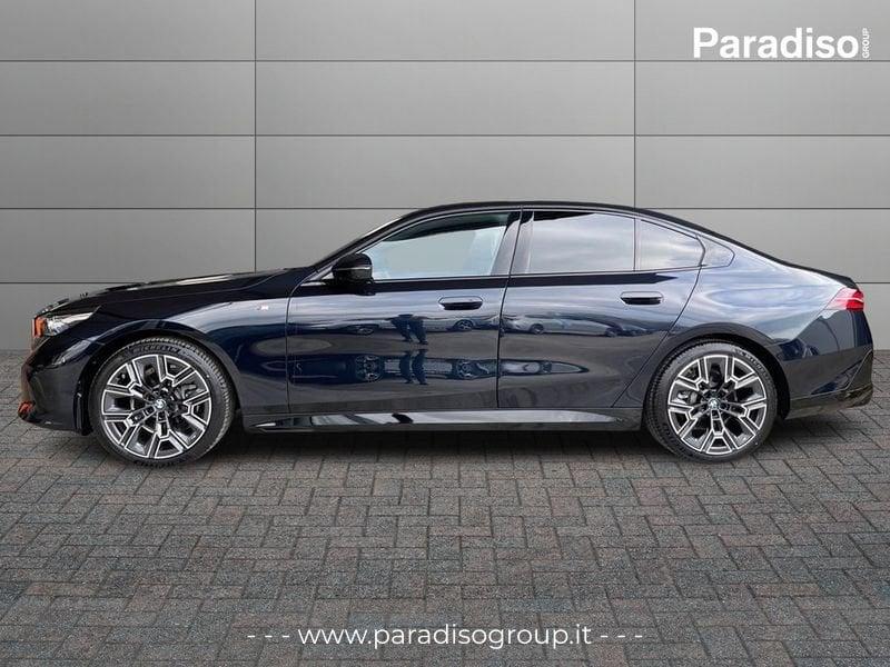 BMW Serie 5 520D XDRIVE 2025 - KM0 | 197CV DIESEL | MSPORT