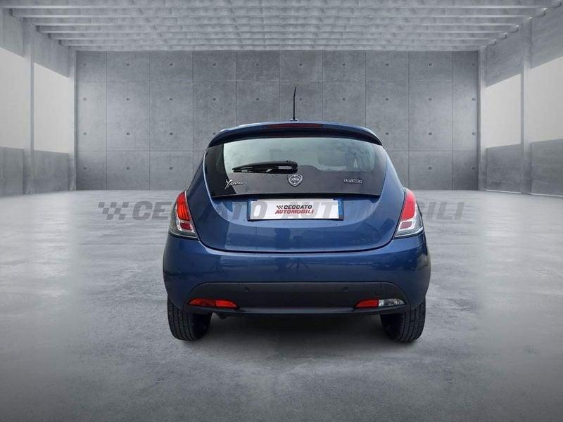 Lancia Ypsilon III 2021 1.0 firefly hybrid Silver s&s 70cv 5p.ti