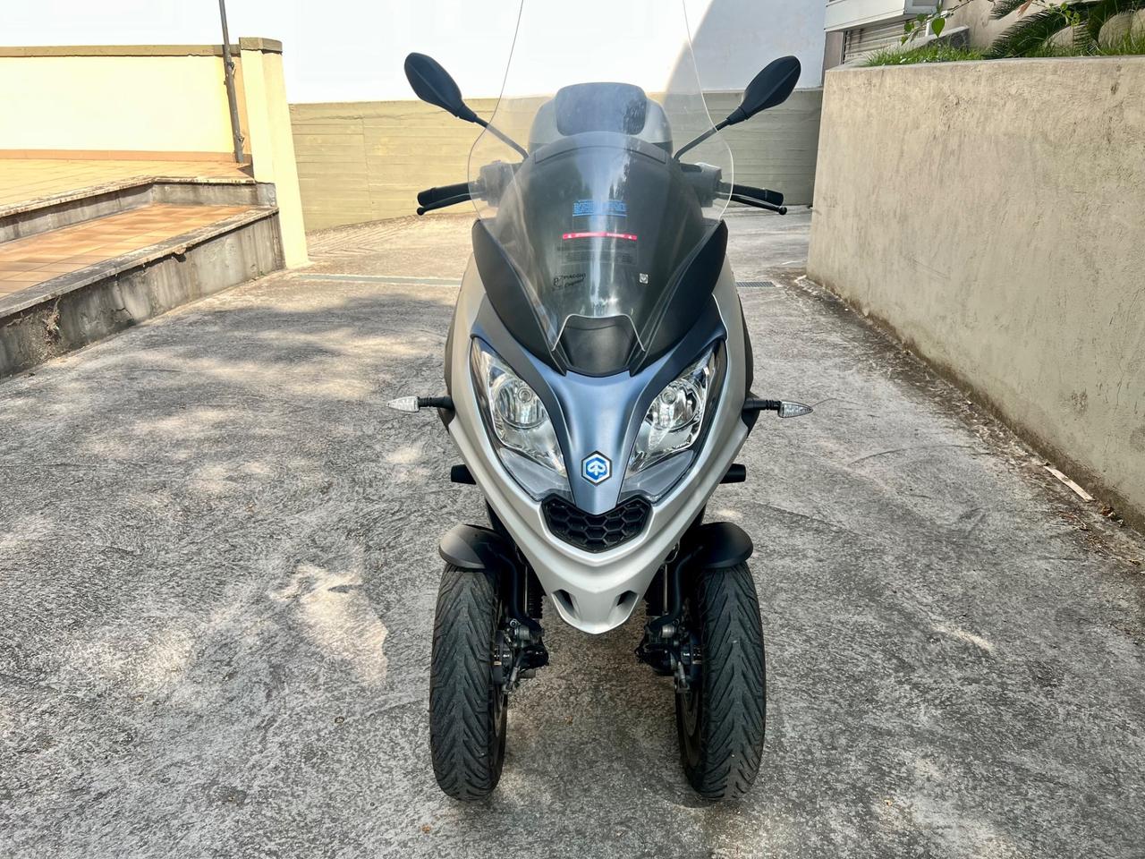 Piaggio MP3 300 HPE - 6.000 km - Unico Proprietario