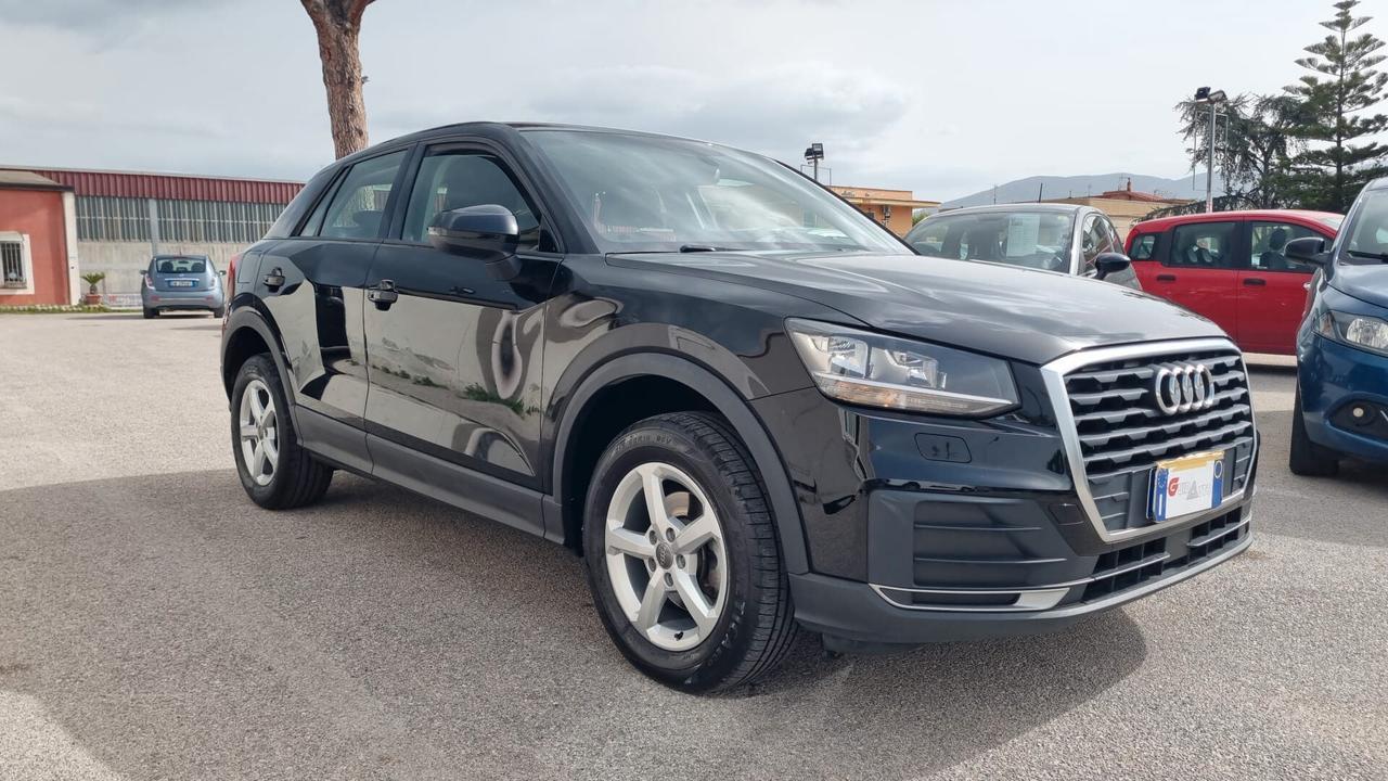 Audi Q2 30 TFSI Business