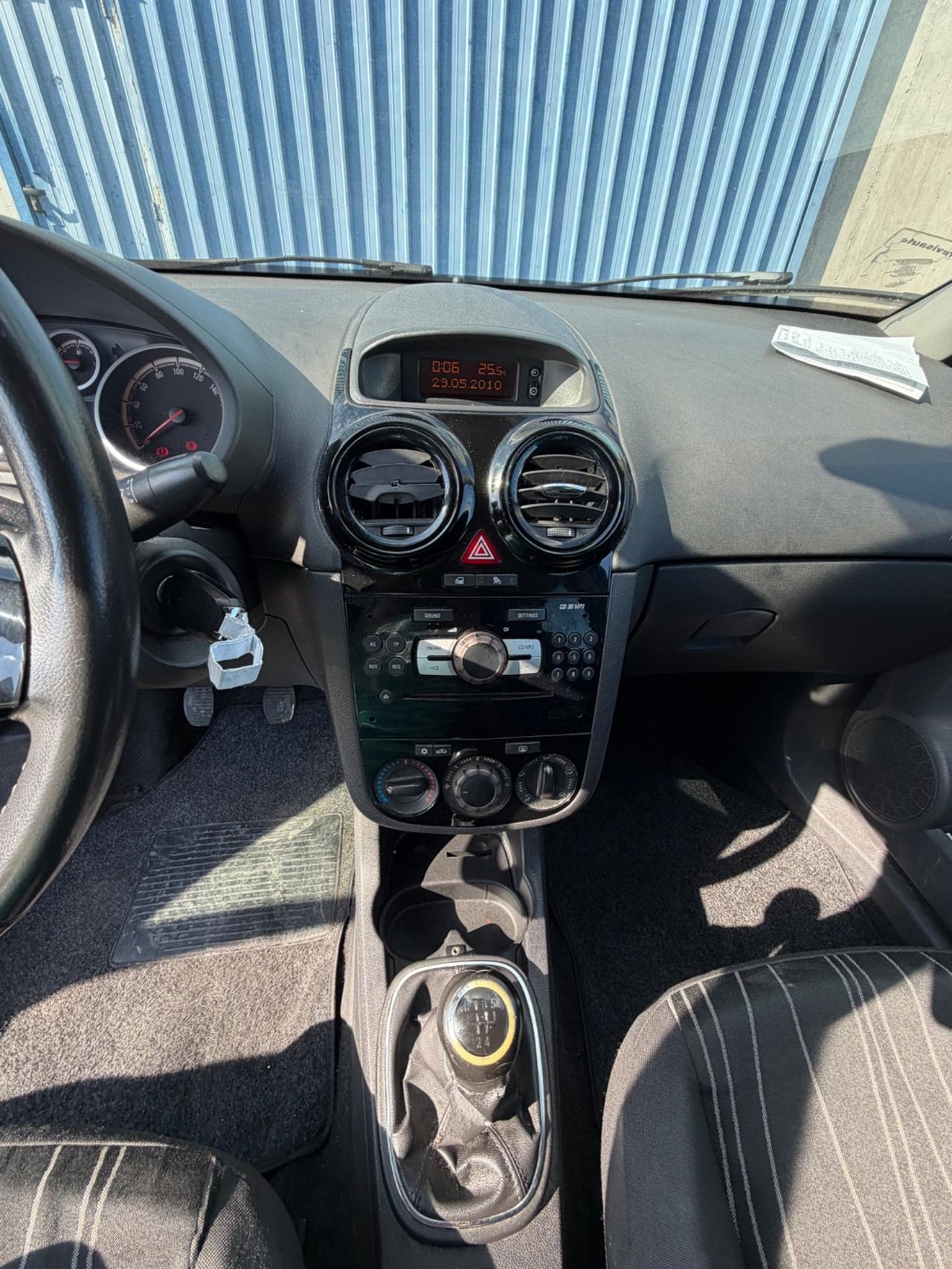 Opel Corsa 1.2 80CV 5 porte GPL-TECH Club