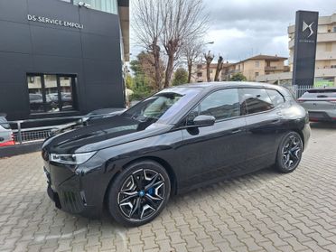 Bmw IX xDrive40 Pacchetto Sportivo IVA ESPOSTA