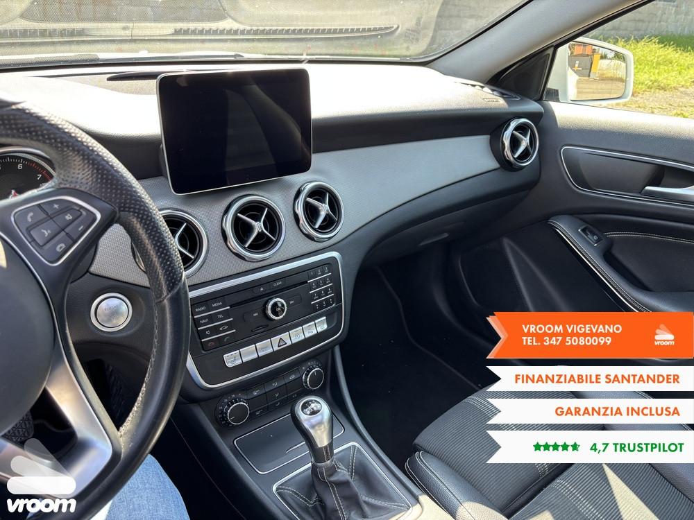 MERCEDES GLA (X156) GLA 200 Sport