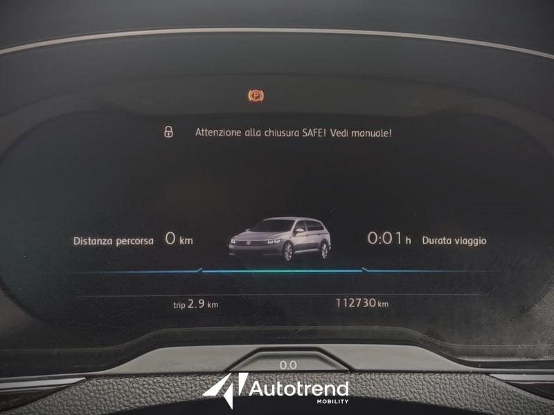 Volkswagen Passat Variant 2.0 TDI 190 CV Automatica DSG Highline R-Line Pack BMT