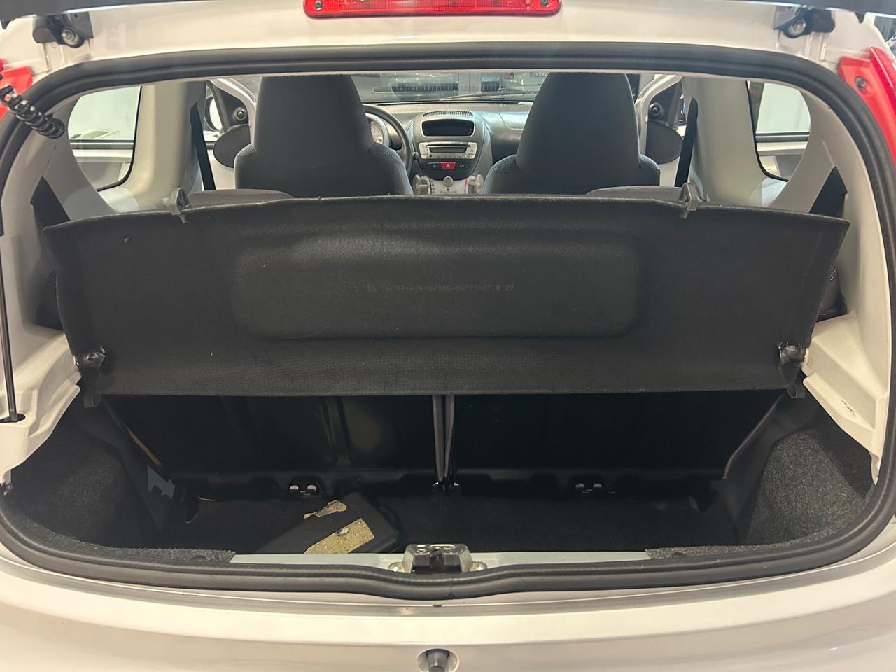 Peugeot 107 1.0 benzina solo 91.000 km