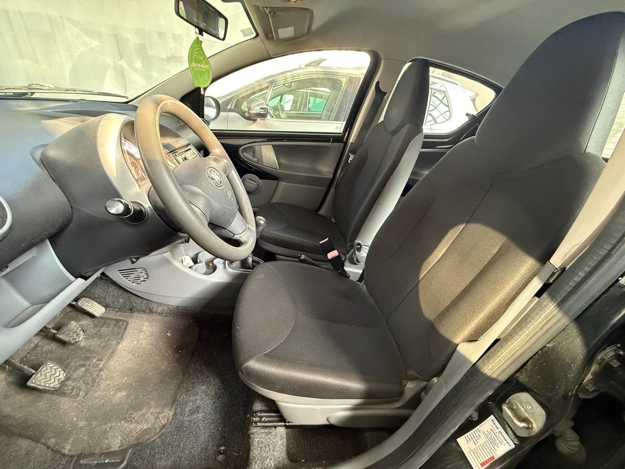 Toyota Aygo 1.0 12V VVT-i 5 porte NEOPATENTATI