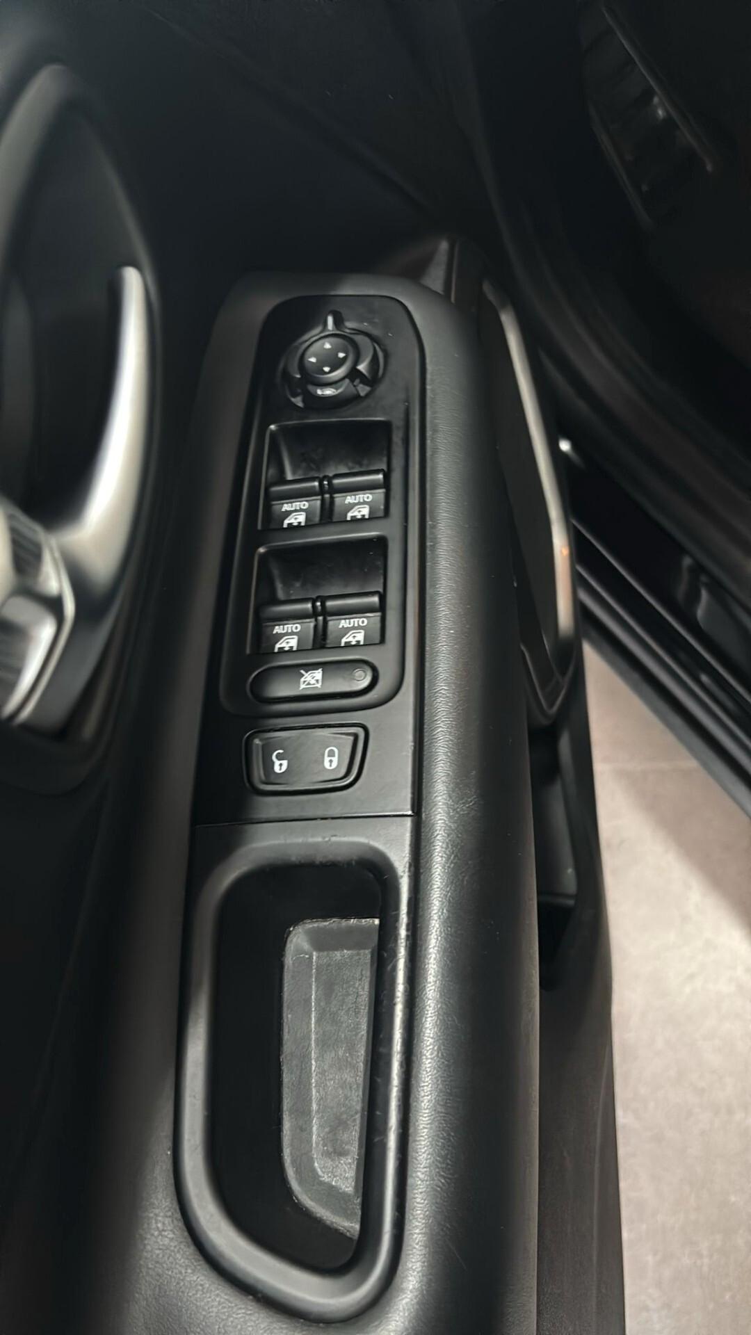 Jeep Renegade 1.6 Mjt DDCT 120 CV Limited