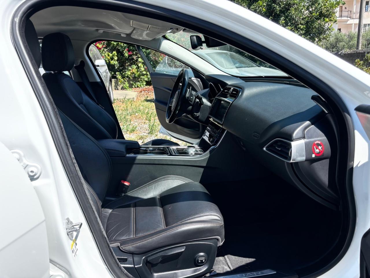 Jaguar XE 2.0 D Turbo aut. Portfolio