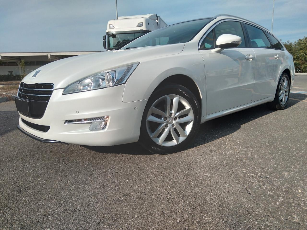 Peugeot 508 2.0 HDi 140CV SW Ciel Allure x neopatentati