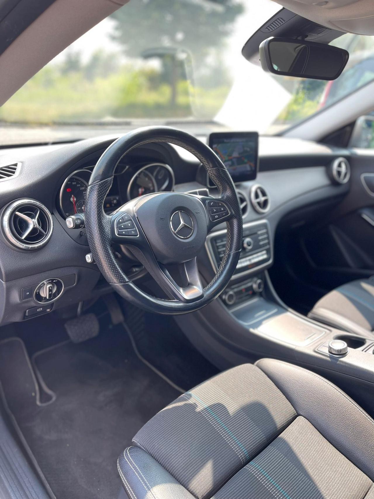 Mercedes-benz CLA 200 CLA 200 d Automatic Sport