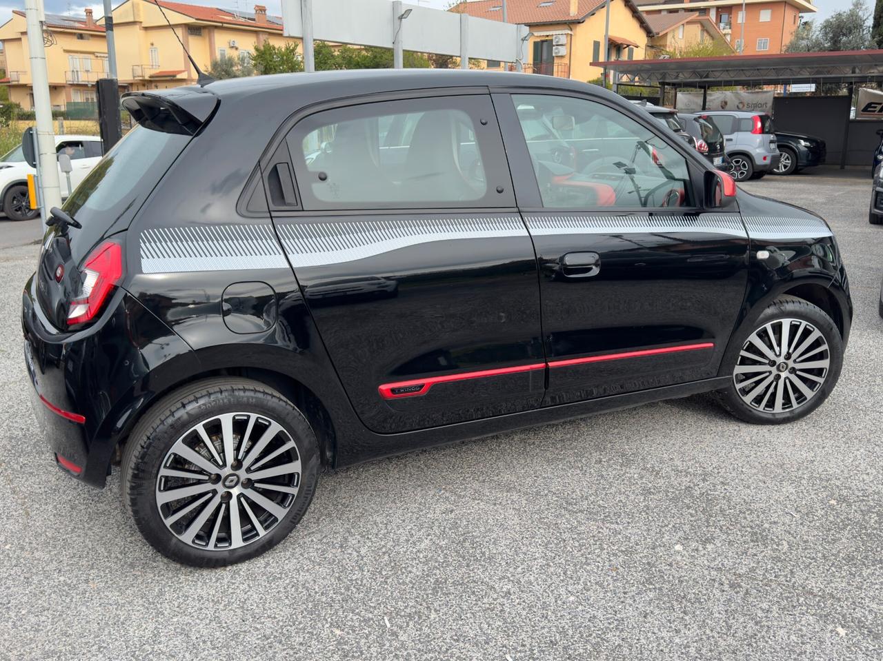 RENAULT TWINGO 70CV INTENS CERCHI 16" PELLE MONITOR CLIMA AUTOMATICO