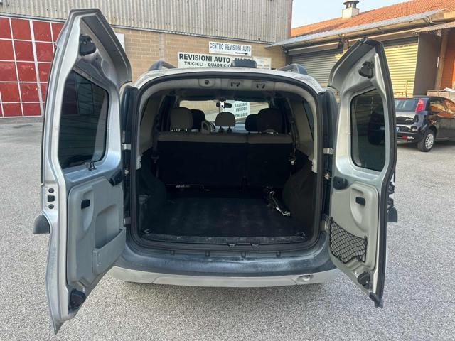 DACIA Logan neopatentati Bellissima Buone Condizioni 1.6 5P
