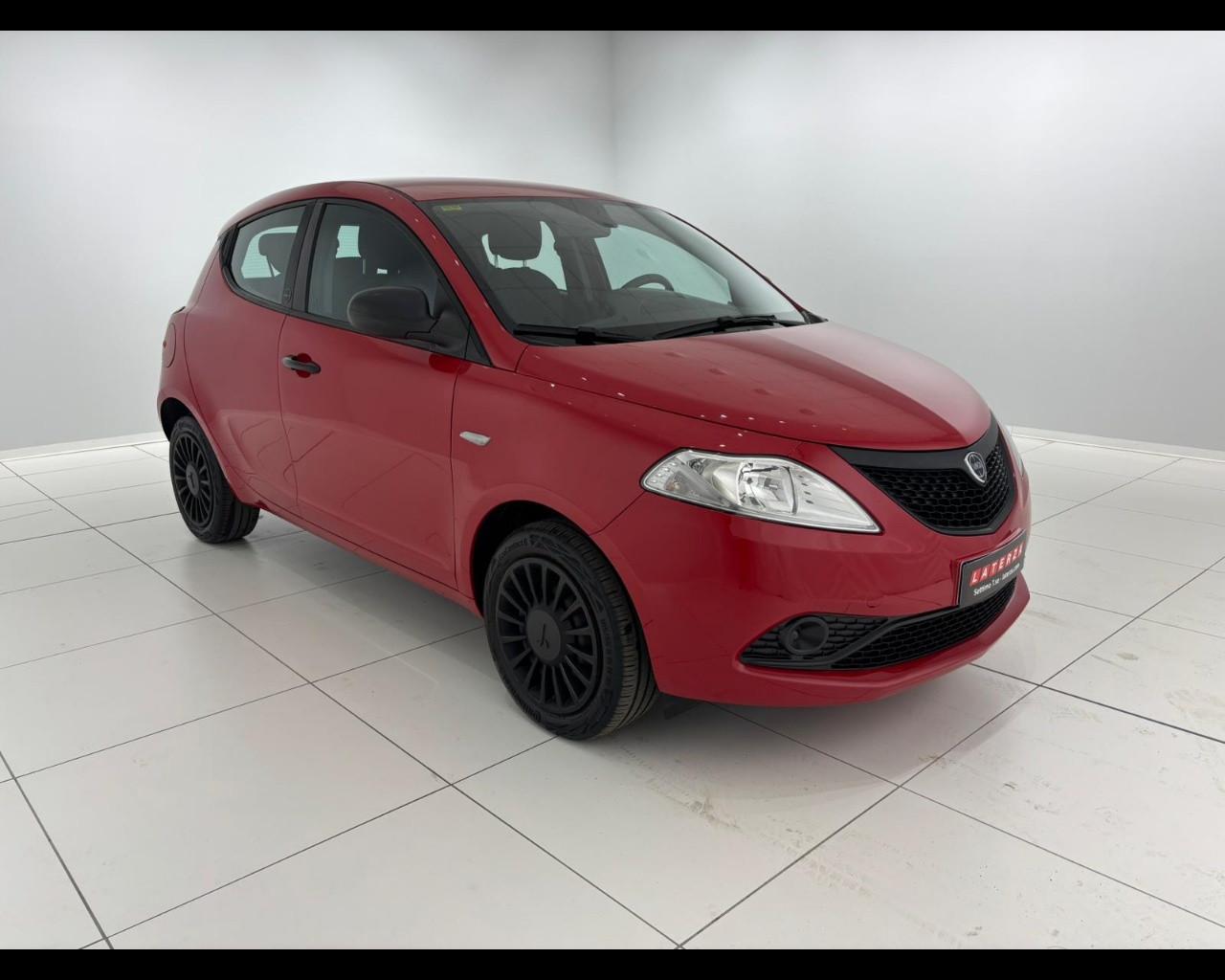 LANCIA Ypsilon 1.0 firefly hybrid Silver s&s 70cv