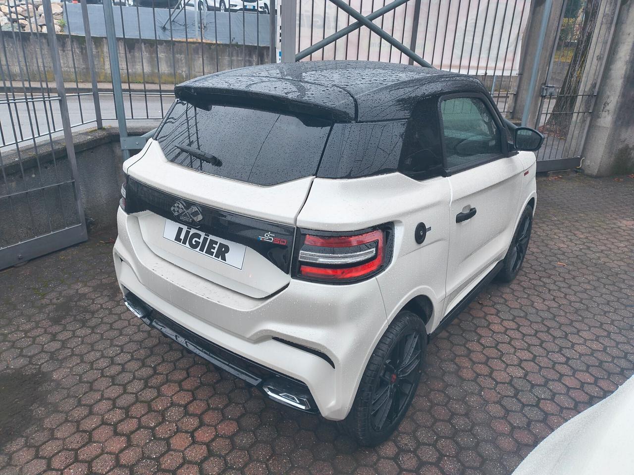LIGIER JS50 DCI Ultimate con servosterzo e clima