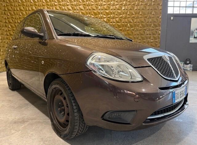 Lancia Ypsilon 1.2 Argento