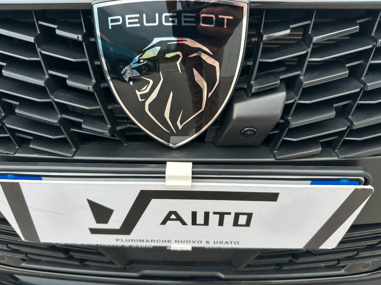 Peugeot 208 1.2 hybrid GT 145cv e-dcs 6