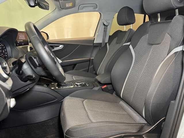 Audi Q2 35 TDI quattro S tronic Identity Black