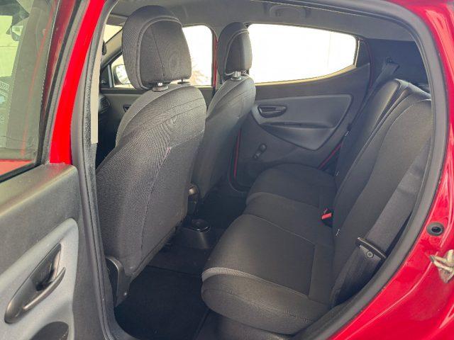 LANCIA Ypsilon 1.2 69 CV 5 porte Platinum